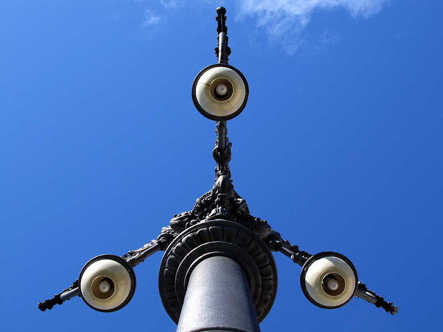 Lampione, piazza della Vittoria, Livorno