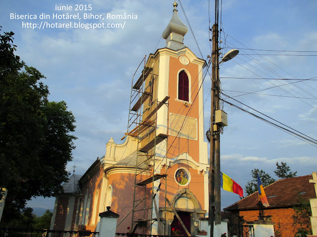 Biserica din Hotarel, Bihor, Romania iunie 2015 ; satul Hotarel comuna Lunca judetul Bihor Romania