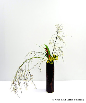 Ikebana-nageire-feestyle-wabisabi-escoladikebana