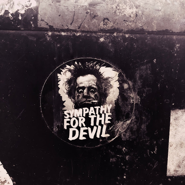 Sticker 'Sympathy for the Devil'