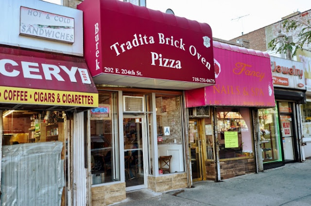 Tradita Brick Oven restaurant in Bronx