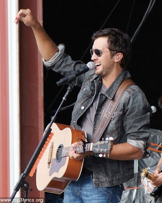 Luke Bryan Wiki, Photos & Video Songs !