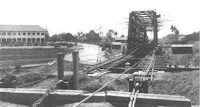 jembatan kewek rel KA KOTA BARU