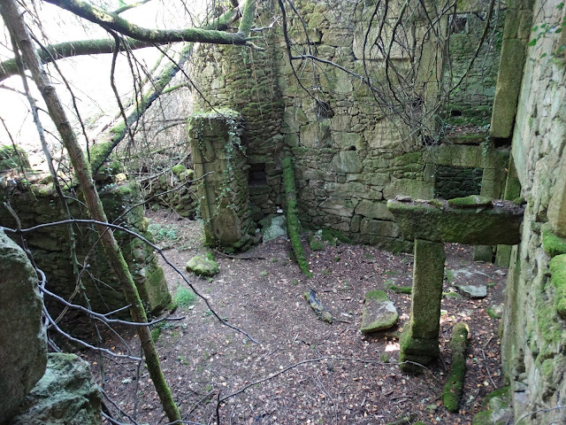 Aldea abandonada de Vichocuntín en Cerdedo