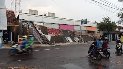 Hujan Disertai Angin, Wilayah Pituruh Alami Musibah