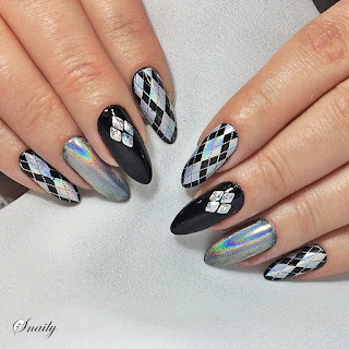 http://snaily-nails.blogspot.com/2018/01/holove-sweterki.html