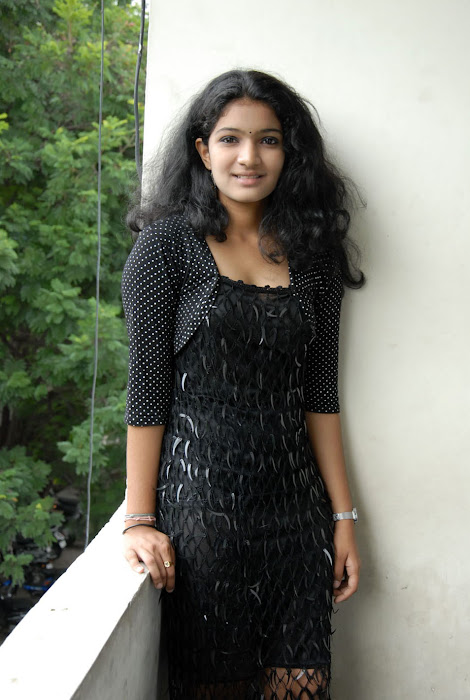 gayatri new glamour  images