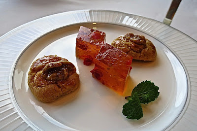 Lung King Heen (龍景軒), petit four