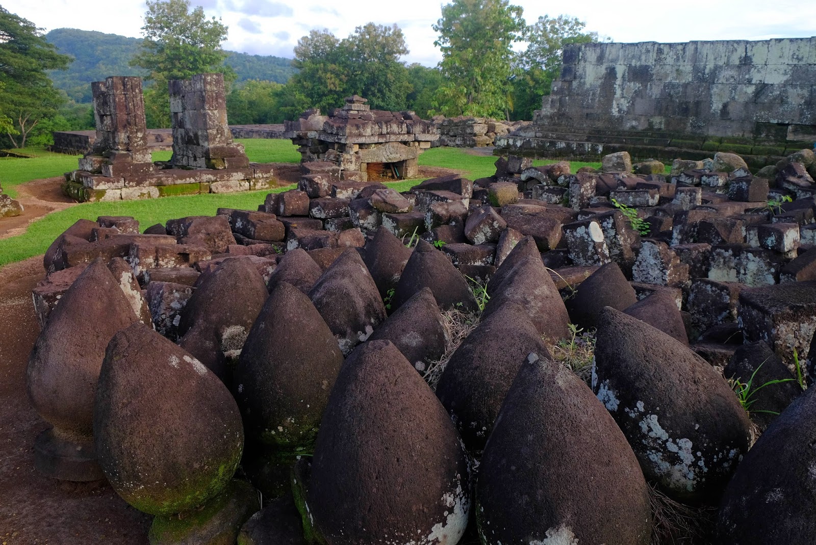 Misteri Dibalik Kemegahan Kraton Ratu Boko  ARDIYANTA