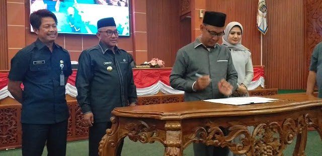  Pimpinan Definitif DPRD Kota Depok Periode 2019-2024 Disahkan