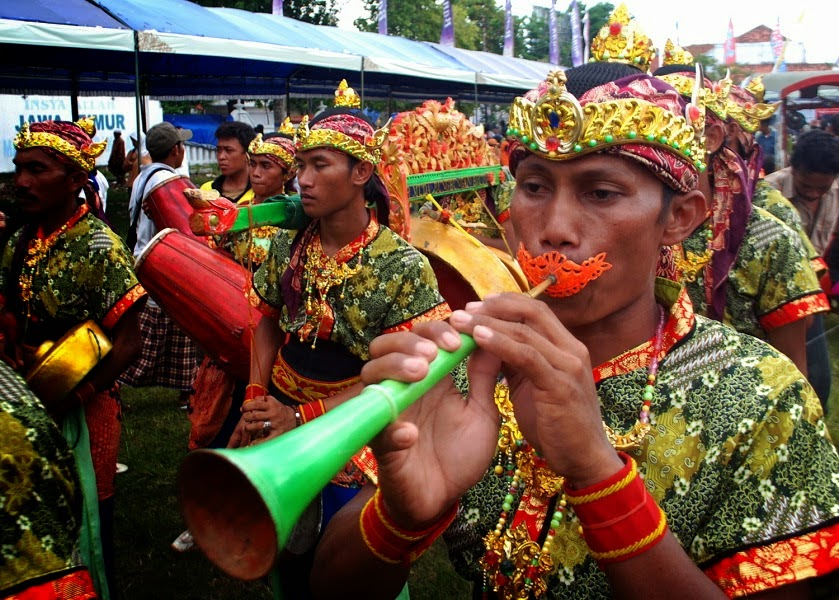 3 Alat  Musik  Tradisional  Jawa Timur  TradisiKita