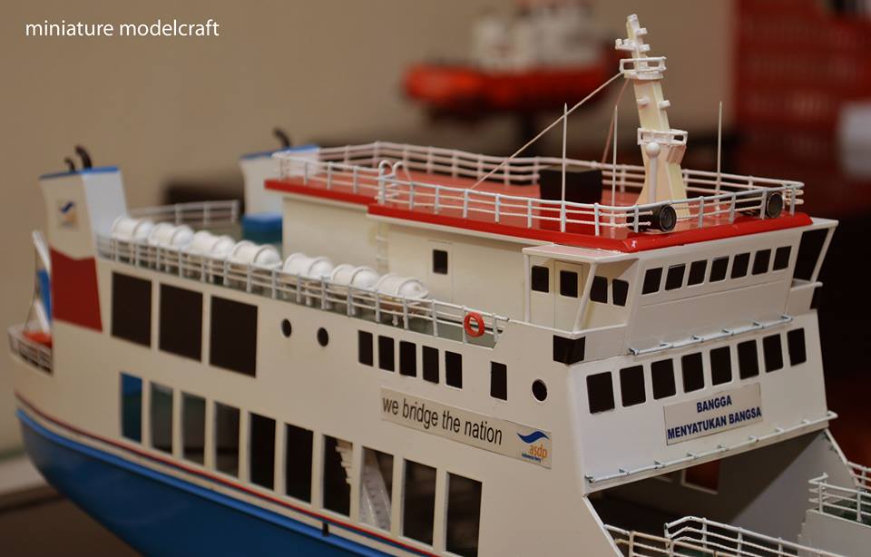 harga miniatur kapal ferry roro kmp muria murah