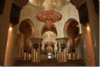 800px-Mezquita_Sheikh_Zayed-Abu_Dhabi3501