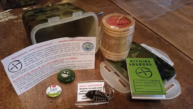 Balade, cache, Coulée Verte, event, France, geocaching, geocoin, logbook, mystery, nocturne, paris, région, TB, travel bug, 