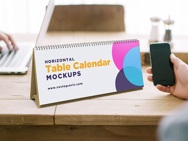 Mockup PSD Kalender 2019 Terbaru - Horizontal Table Calendar Mockups