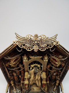 Emperor Golden Throne Warhammer 40k Blanchitsu Grimdark conversion diorama painting