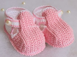 Sapatinhos de Crochê Para Meninas cor-de-rosa