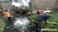 Pembersihan Sungai Cilimus, Satgas Sektor 22 Sub 03 Terapkan Kebersamaan