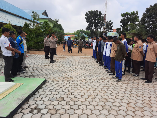 Sikapi Video Viral Perkelahian Pelajar, Kapolsek Tebingtinggi Melaksanakan Pertemuan dengan Pihak Sekolah dan Orang Tua Pelajar