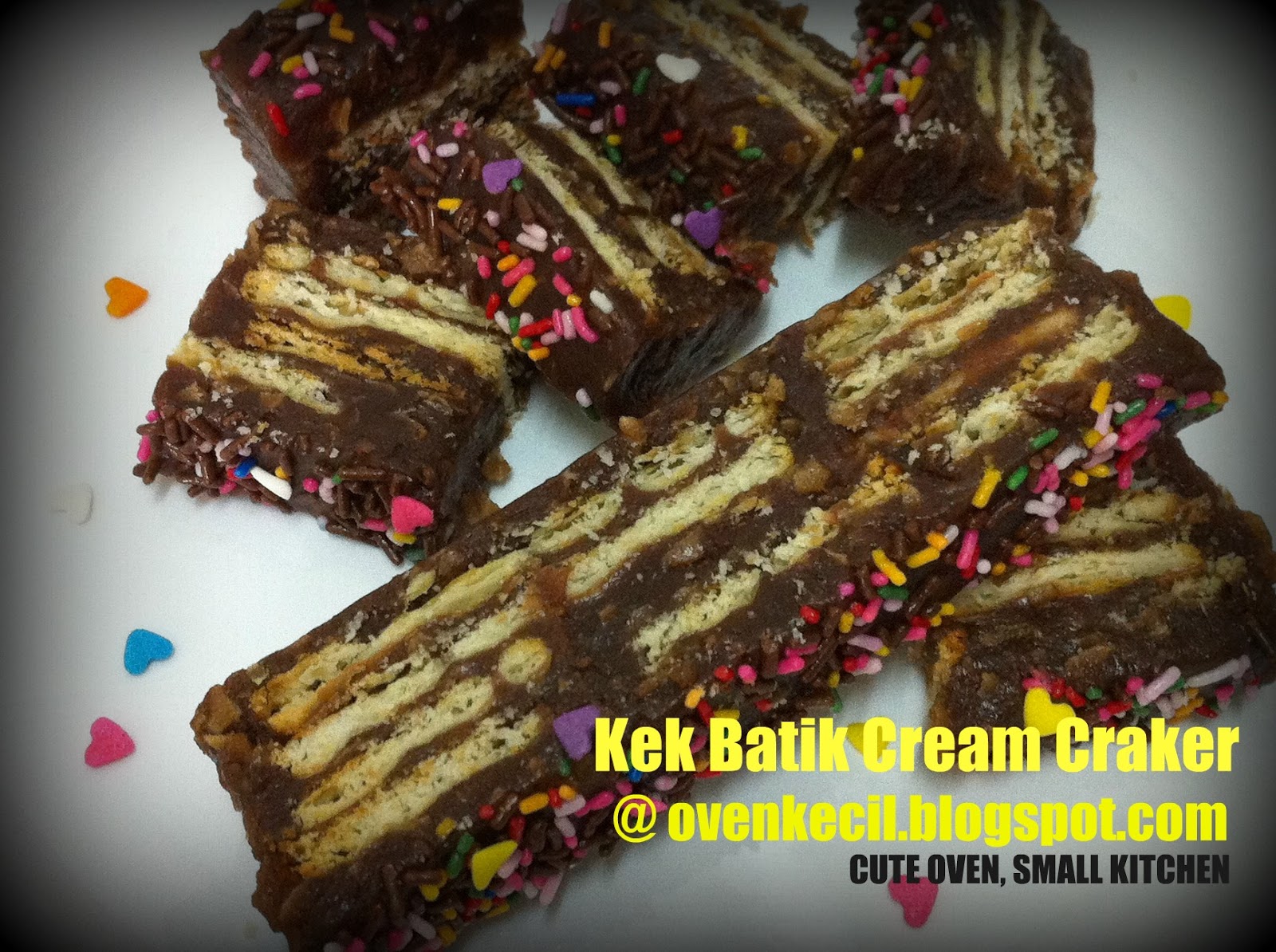 CUTE OVEN, SMALL KITCHEN: KEK BATIK CREAM CRAKERS