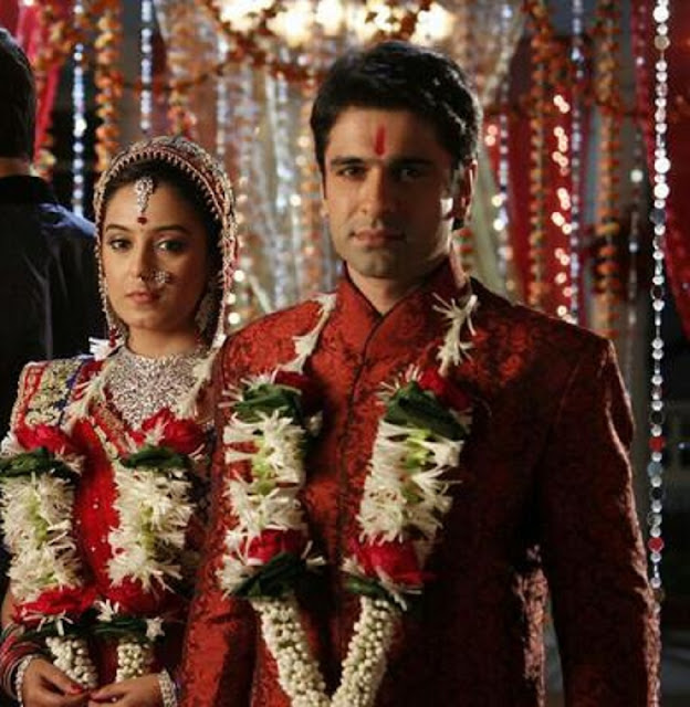 Vikrant & Sarita Couple Wallpaper Download