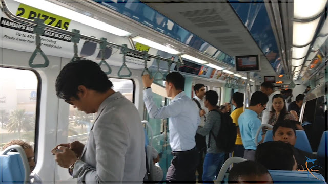 Vagão misto no Metrô de Dubai 