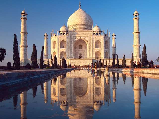 http://www.ciencia-online.net/2013/02/taj-mahal-joia-da-india.html