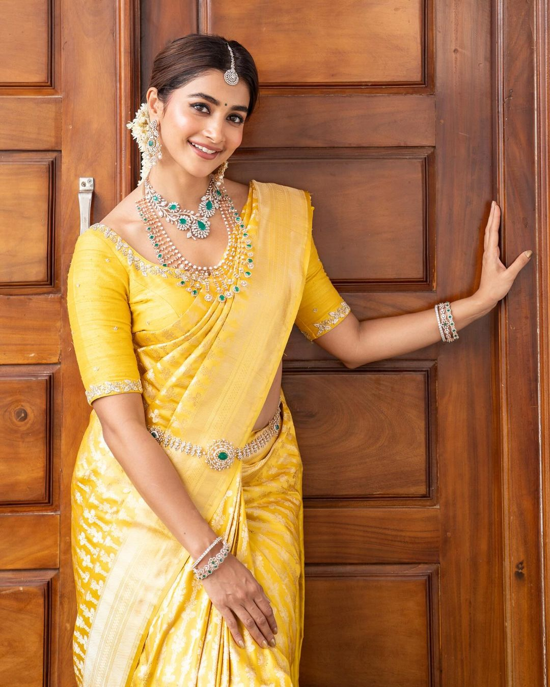 Pooja hegde pic