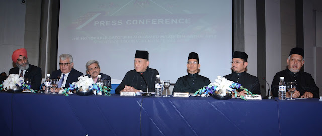 Mr. Guldeep Singh Sahni, Mr. Pradip Lulla,Mr. Rajan Sehgal, Hon.Dato' Seri Mohamed Nazri Bin Abdul Aziz, Datuk Rashidi Hasbullah and Dato' Sri Hj Mustafar Hj. Ali