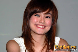 Model rambut artis wanita indonesia 2014  Contoh Model 