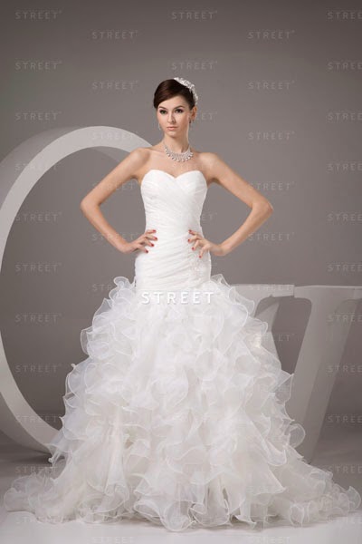 http://www.dressstreet.com/sensual-princess-sweetheart-sleeveless-custom-made-wedding-dress-p-3658.html