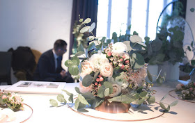 Fleuriste mariage Lyon, bouquet de mariée pastel avec eucalyptus, salon du mariage l'amour l'amour la mode