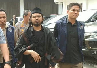 Terkait Kasus Video Diduga Ajaran Sesat, Gus Samsudin Dijemput Polisi