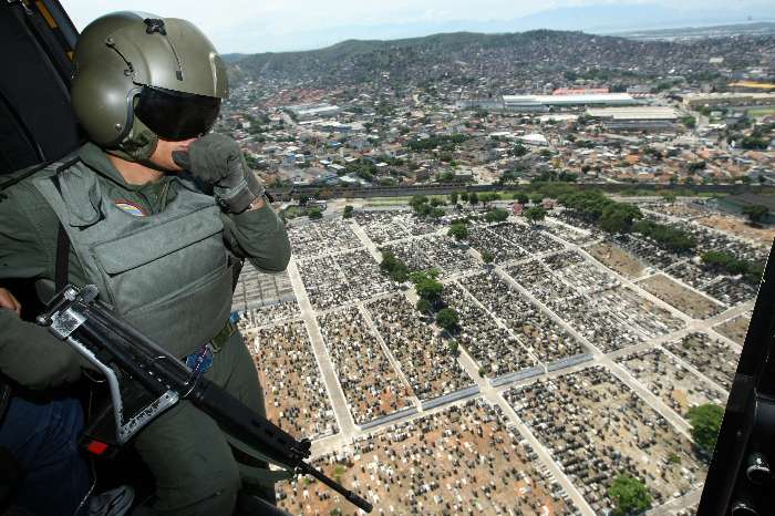 A Carta a Garcia: Exército brasileiro vai permanecer no 