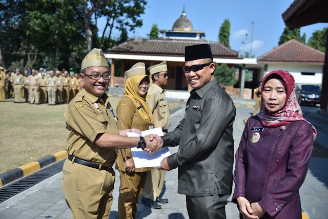 Selamat, 706 PNS di Kebumen Terima SK Kenaikan Pangkat   