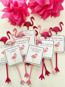 Flamingo swizzle sticks with puns @michellepaigeblogs.com