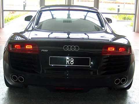Audi_R8_6