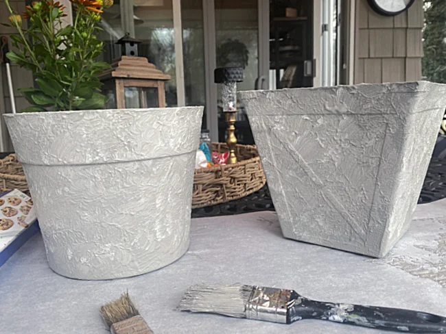 grey and white textured effect on pots