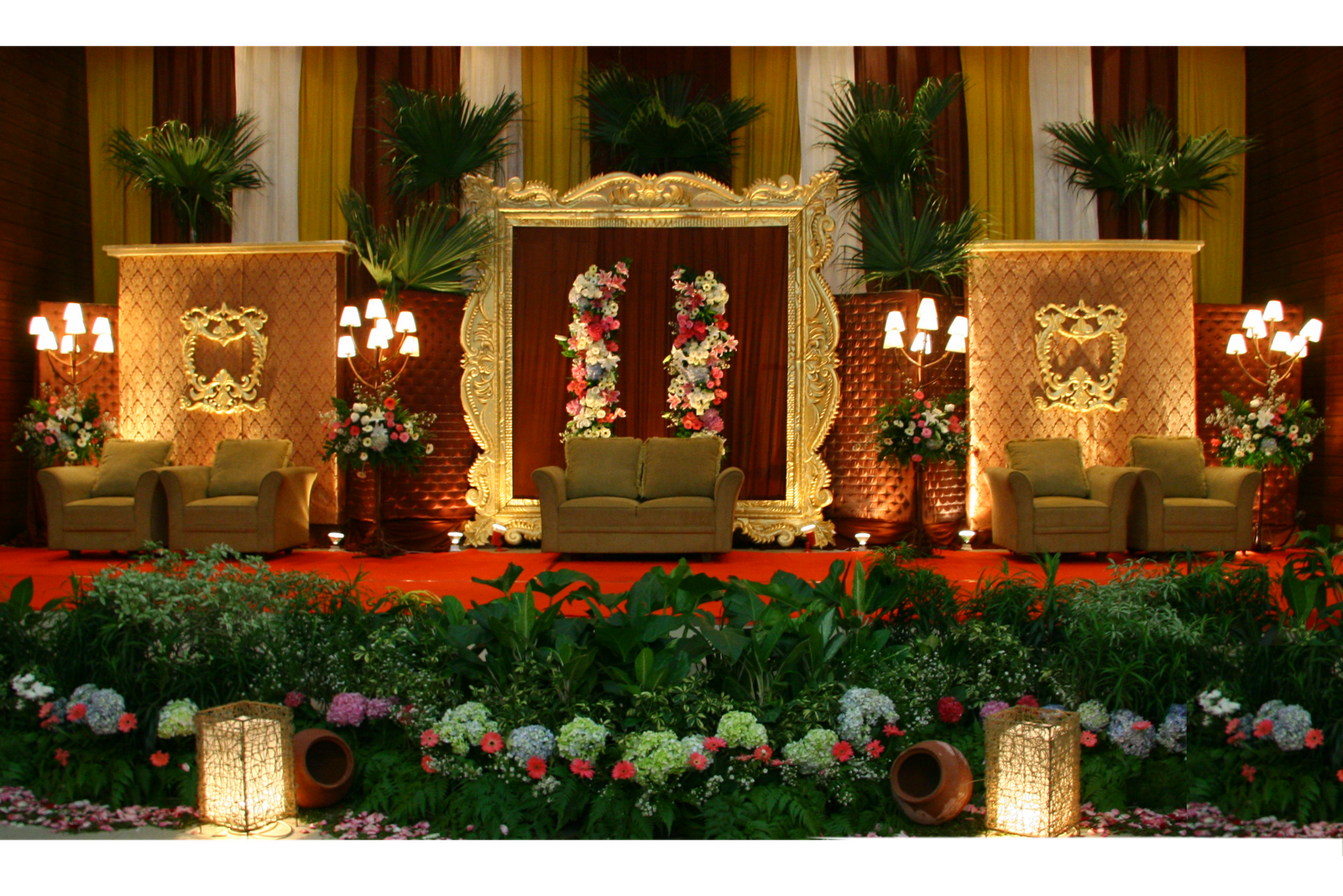 Olivia Wedding Decoration Pelaminan  Model Internasional 