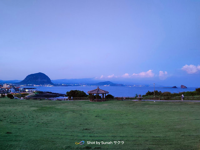 Indahnya Matahari Terbenam di Jeju Island - Yongduam Rock dan Songaksan