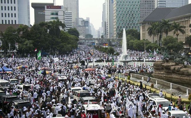 PA 212 Demo, Minta Sidang MPR Berhentikan Jokowi: Ini Tanggapan Golkar naviri.org, Naviri Magazine, naviri majalah, naviri