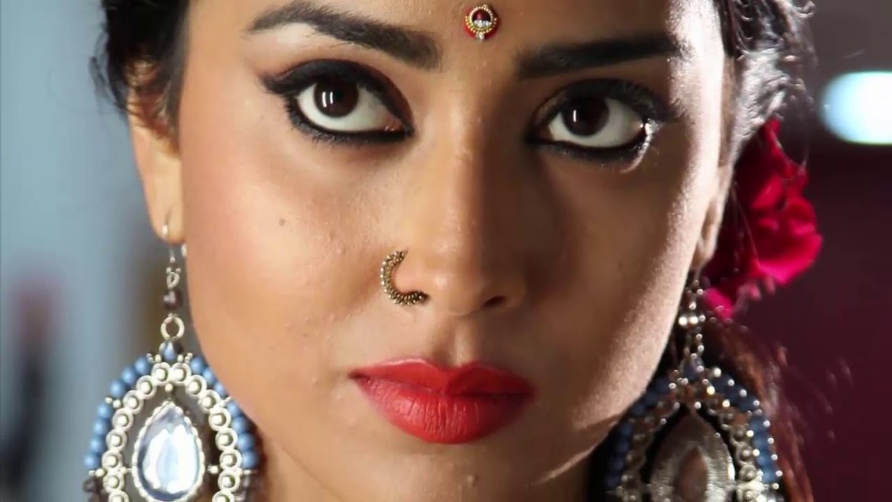 Actresss ShriyaSaran Latest HD Images