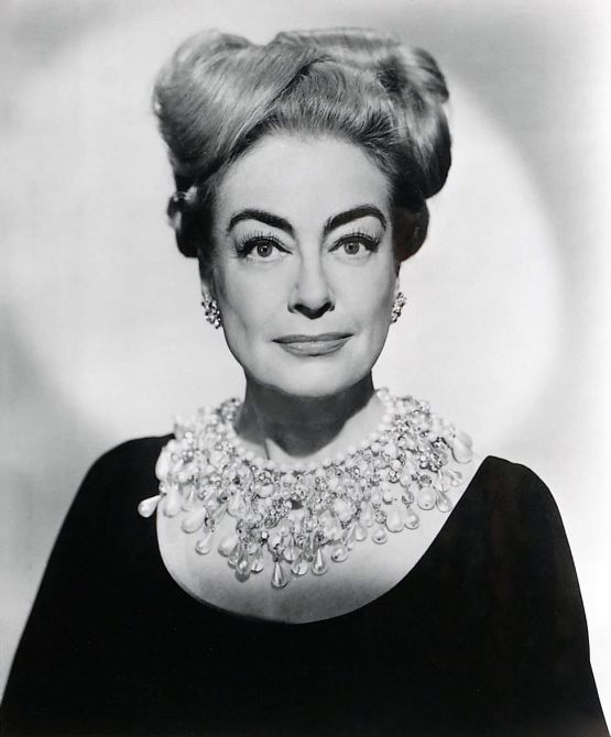 Joan Crawford photos for I Saw What You Did 