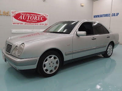 19518A9N7 1997 Mercedes Benz E320 LHD