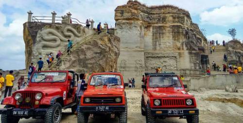 Paket Tour Jogja 1 Hari Tebing Breksi - Lava Bantal + Candi prambanan Tour