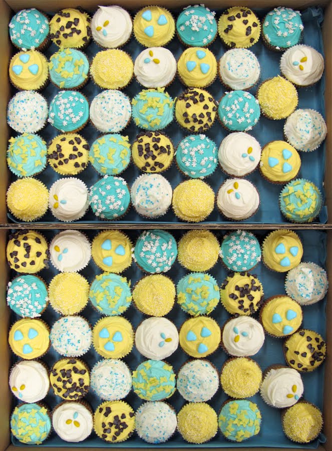 Here's some fun turquoise and yellow cupcakes we did for Natalie's wedding
