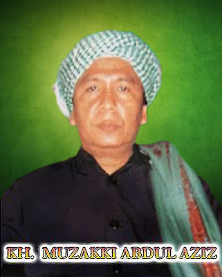 KH. Muzakki Abdul Aziz