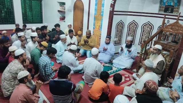 অয়ন ওসমা‌নের জন্ম‌দি‌নে মুন্না আহমেদ এর  উদ্যো‌গে মিলাদ ও দোয়া