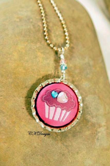  Cupcake Necklace