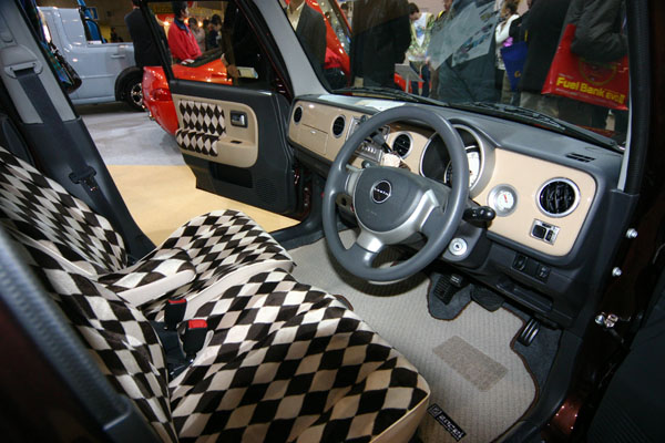 Renault 4L Replica Based On Suzuki Lapin